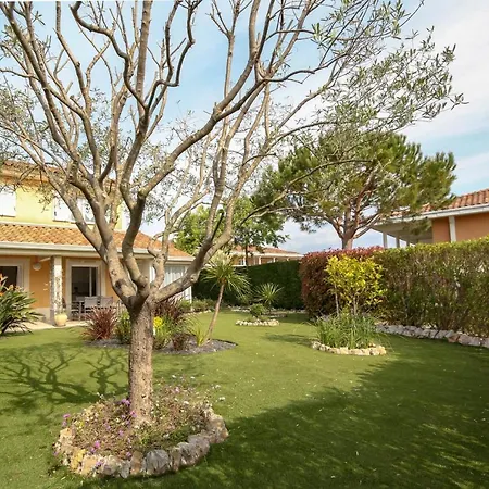 Villa New ! With Parking Swimming Pools Garden And Ac - Benakey Cannes